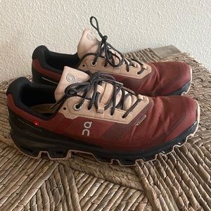 On running waterproof trails shoes women’s size 8